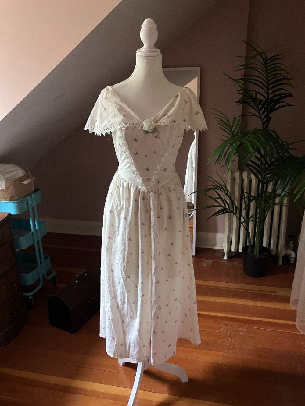 White bertha collar floral princess summer dress sundress a line maxi vtg style